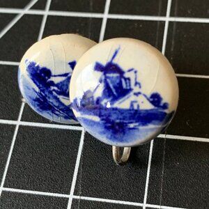 Vintage Delft Holland Porcelain Silver Tone Screw Back Earrings